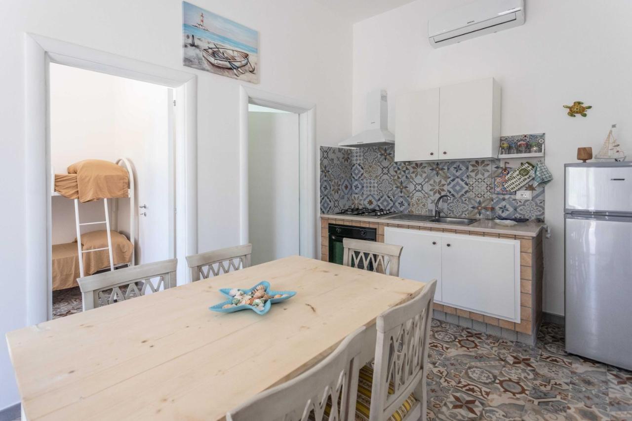 Villetta Andrea A Due Passi Dalla Sabbia - Apulia Home Torre San Giovanni Ugento Exteriör bild