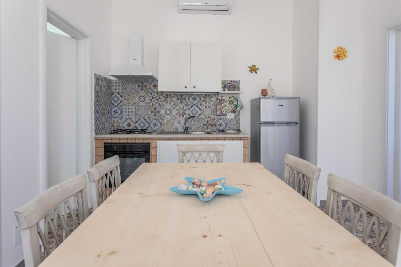 Villetta Andrea A Due Passi Dalla Sabbia - Apulia Home Torre San Giovanni Ugento Exteriör bild