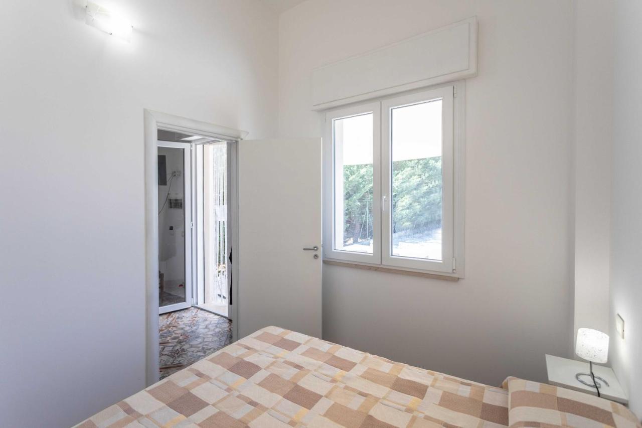 Villetta Andrea A Due Passi Dalla Sabbia - Apulia Home Torre San Giovanni Ugento Exteriör bild
