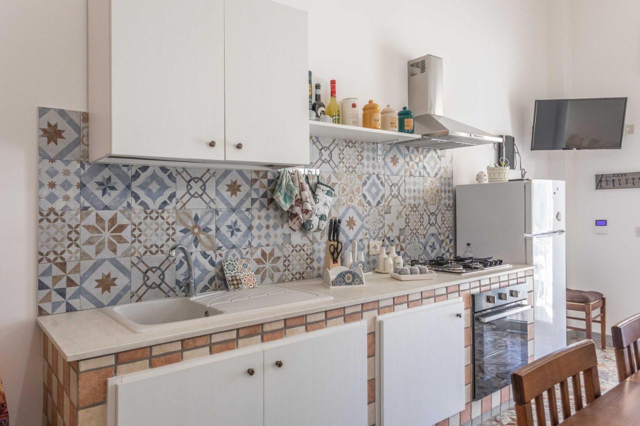 Villetta Andrea A Due Passi Dalla Sabbia - Apulia Home Torre San Giovanni Ugento Exteriör bild